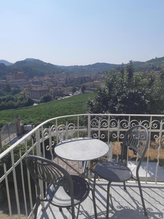 Dimora Palma Di Barolo Διαμέρισμα Εξωτερικό φωτογραφία